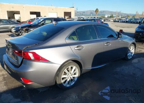 2016 Lexus Is 200T z USA, uszkodzony, nr VIN JTHBA1D21G5019742